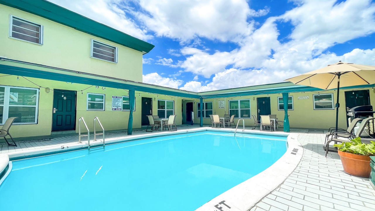 Photo of Outdoor in Hollywood Lakes