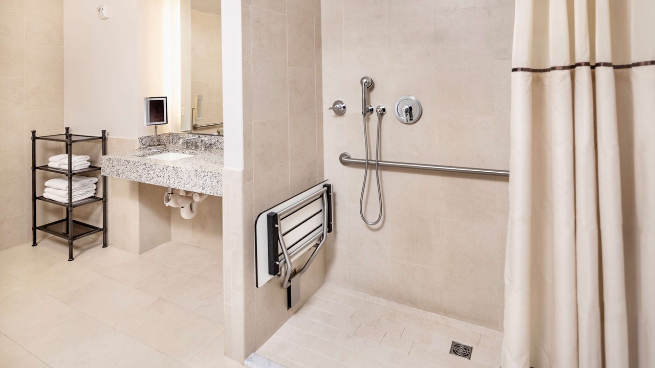 Photo of Bathroom in Central Park South