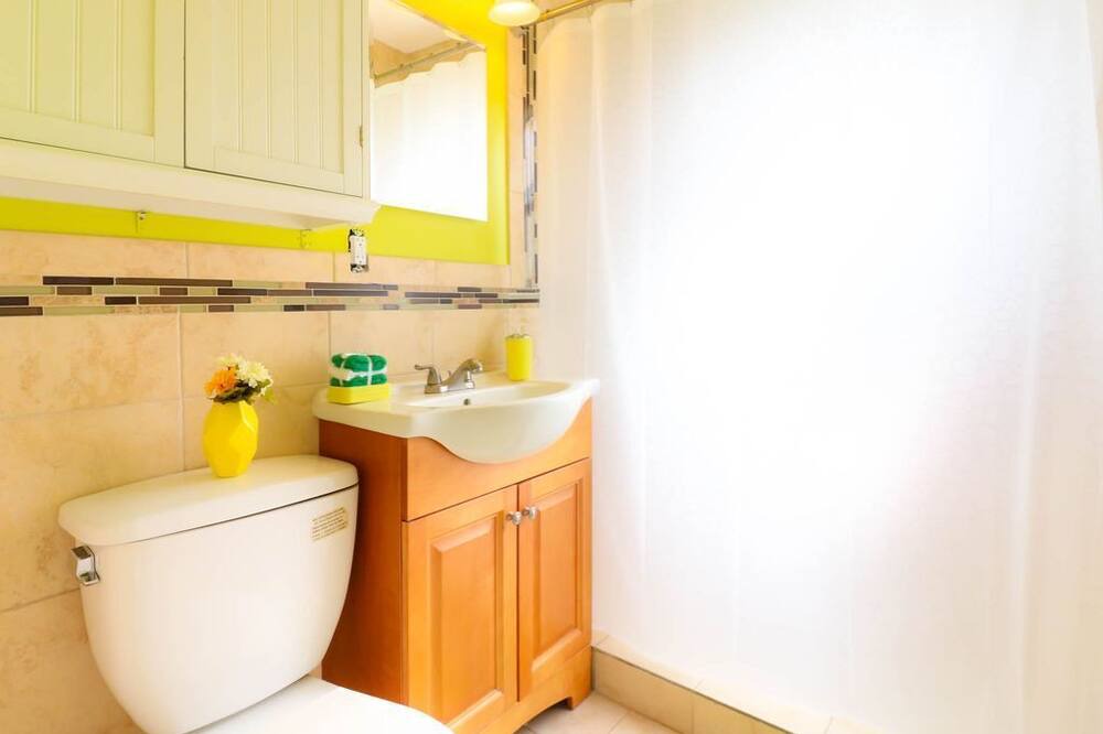 Photo of Bathroom in South Middle River