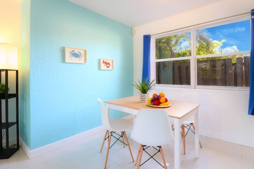 Photo of Kitchen in South Middle River