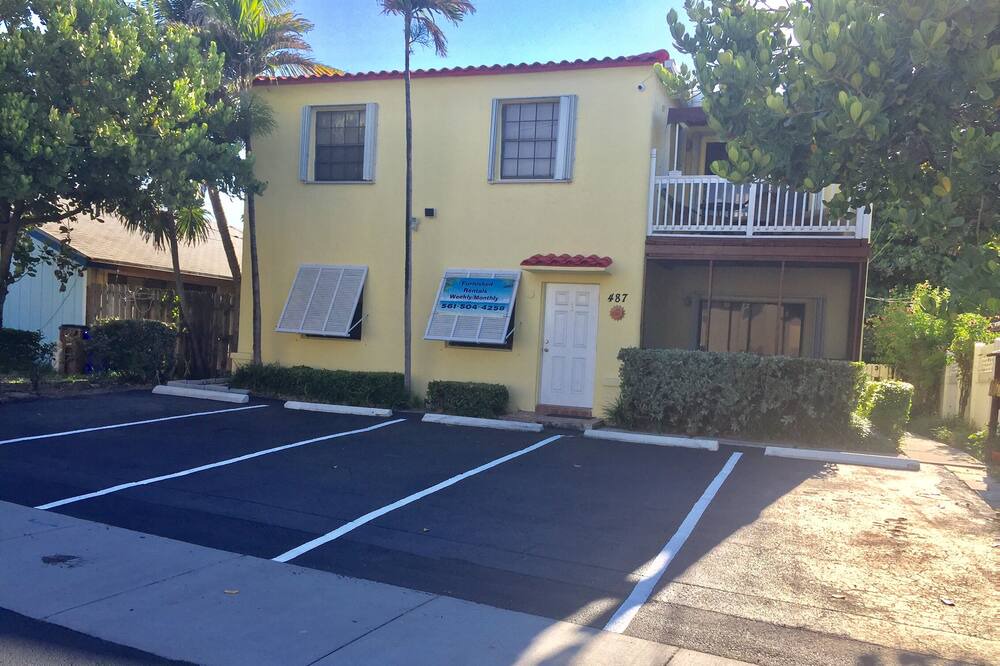 Photo of Outdoor in Deerfield Beach