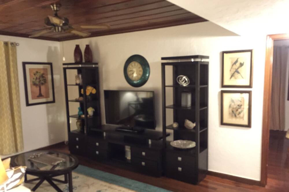 Photo of Bedroom in Deerfield Beach