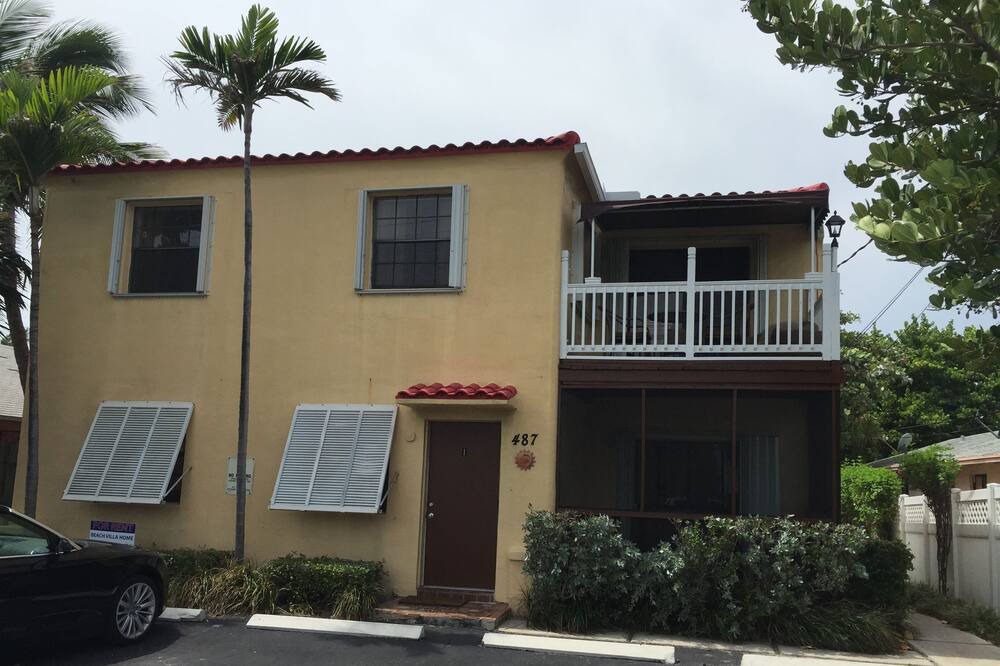Photo of Outdoor in Deerfield Beach