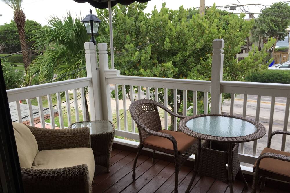 Photo of Patio Balcony in Deerfield Beach