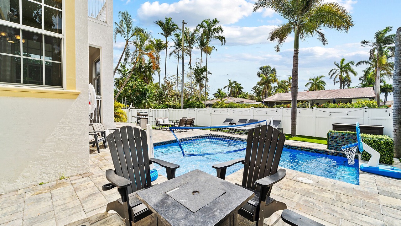 Photo of Outdoor in Hollywood Lakes