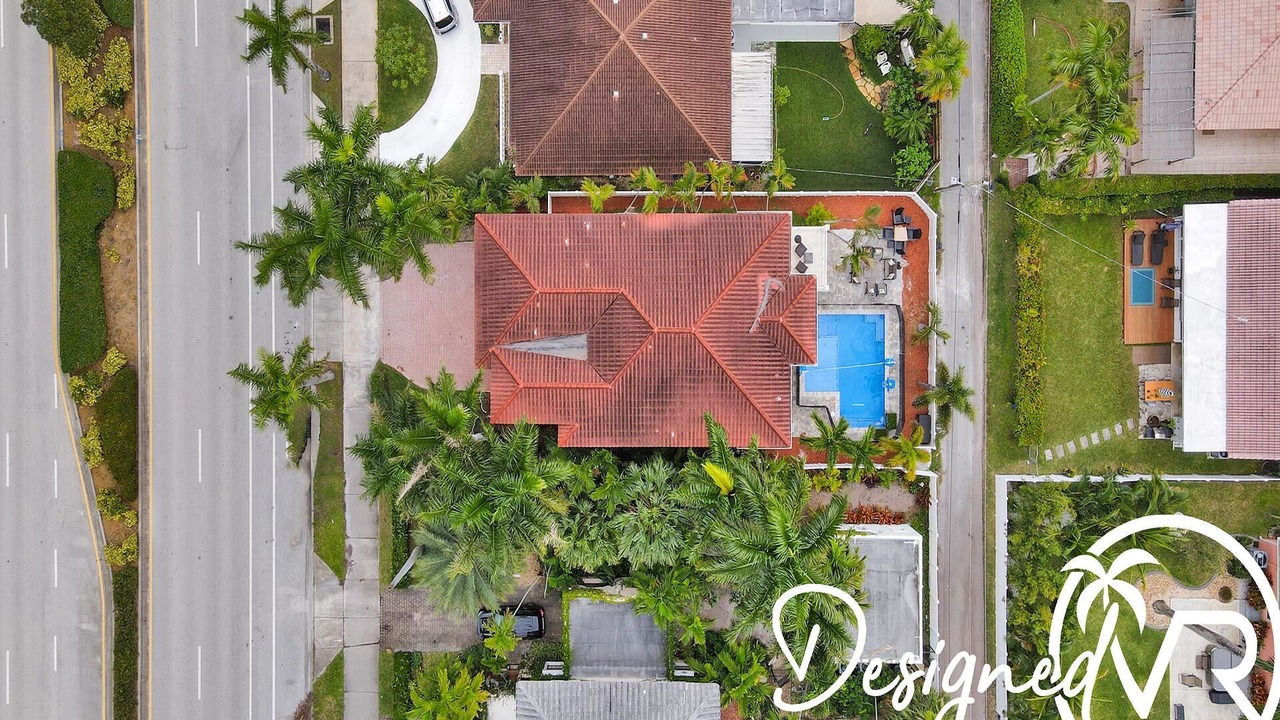 Photo of Outdoor in Hollywood Lakes