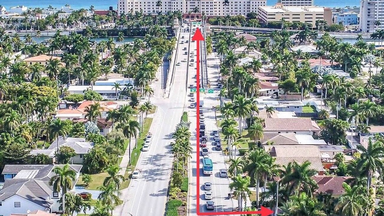 Photo of Outdoor in Hollywood Lakes