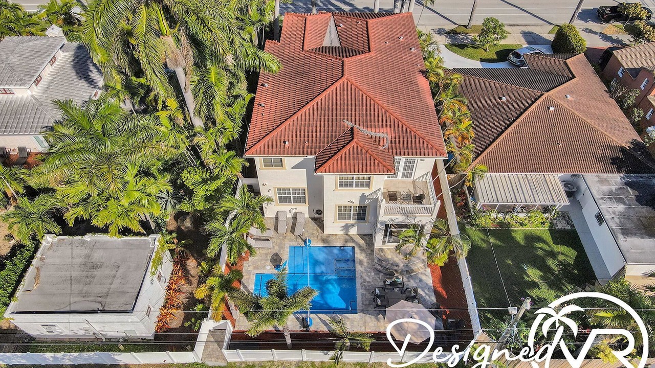 Photo of Outdoor in Hollywood Lakes