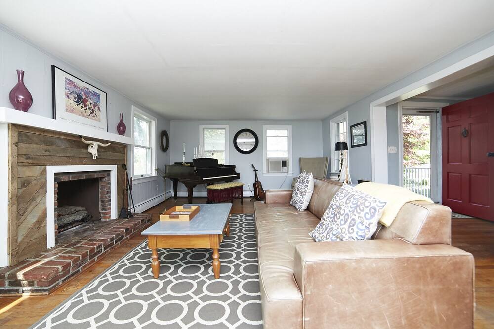 Photo of Bedroom in Wittman