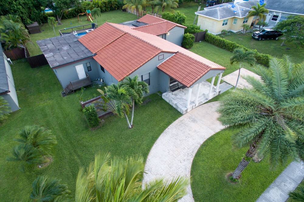 Photo of Outdoor in Highland Garden