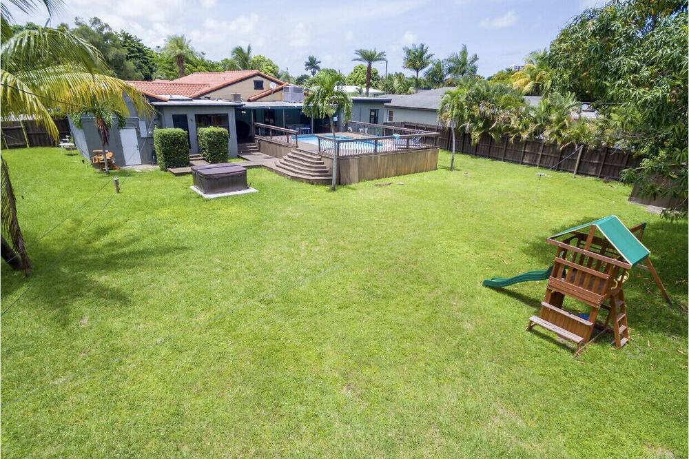 Photo of Outdoor in Highland Garden