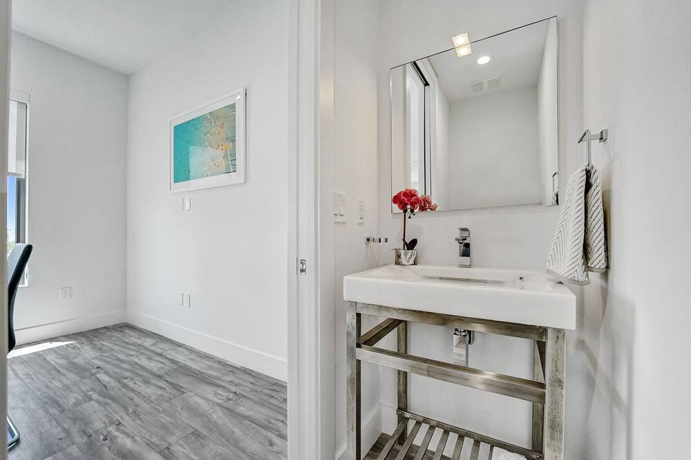 Photo of Bedroom in North Beach