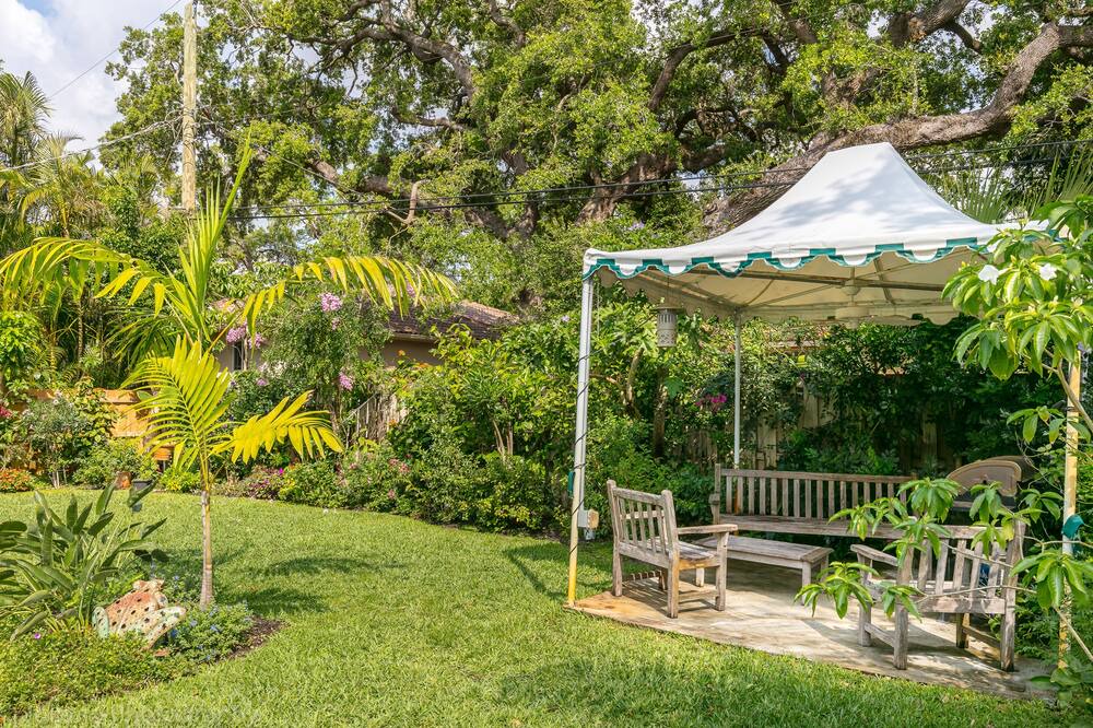 Photo of Outdoor in River Oaks