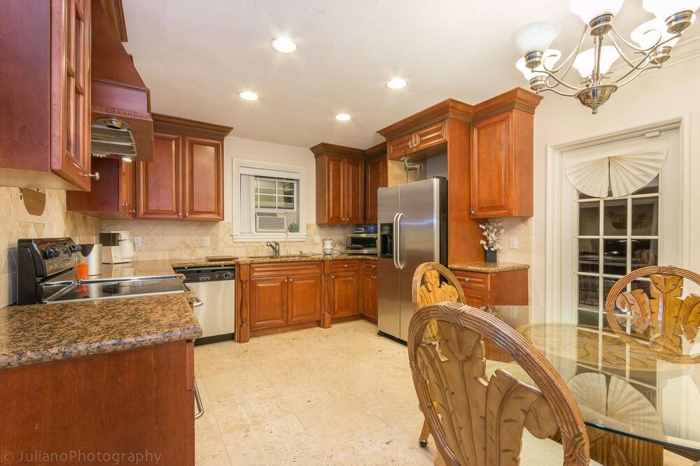 Photo of Kitchen in River Oaks