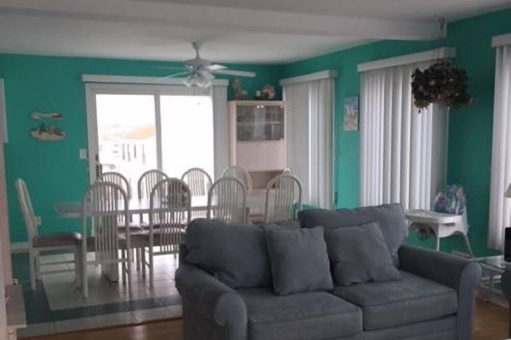 Photo of Livingroom in Ship Bottom