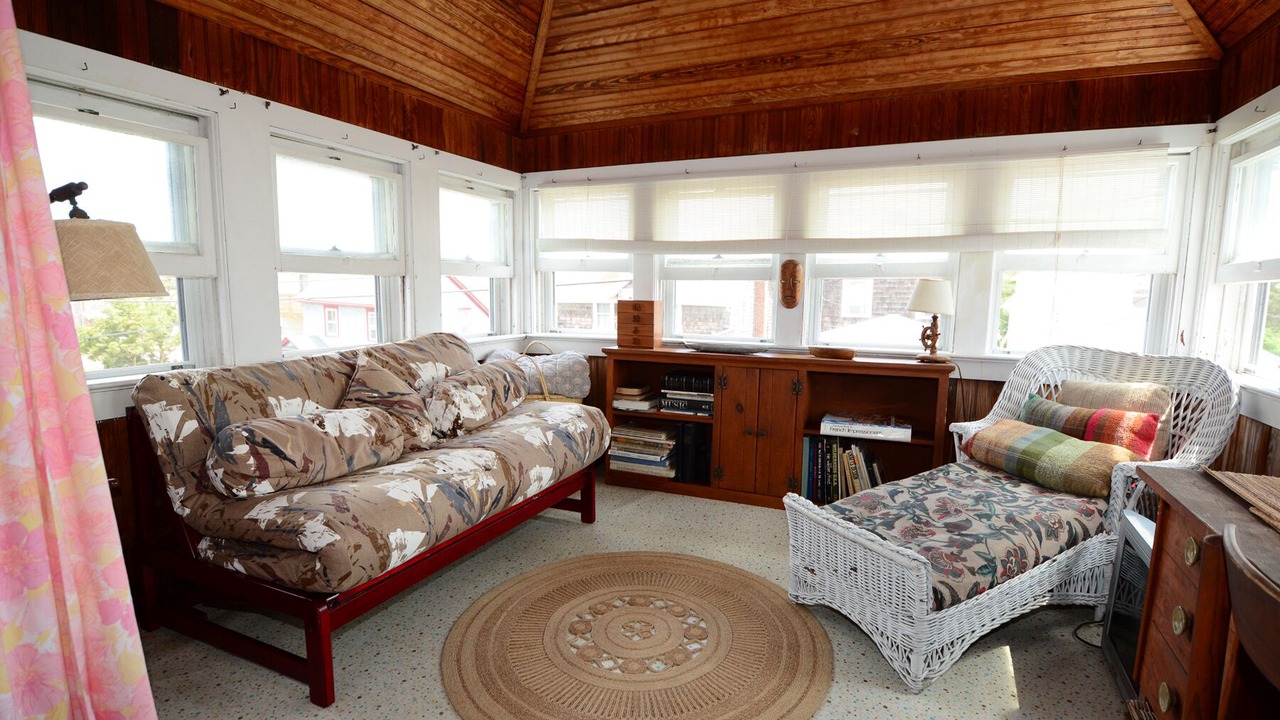 Photo of Livingroom in Ship Bottom