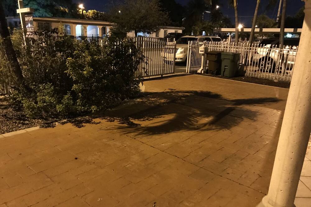Photo of Outdoor in Hialeah