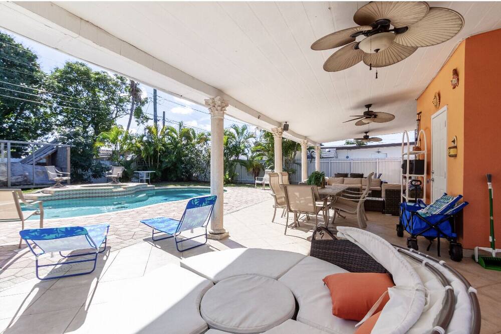 Photo of Outdoor in Hialeah