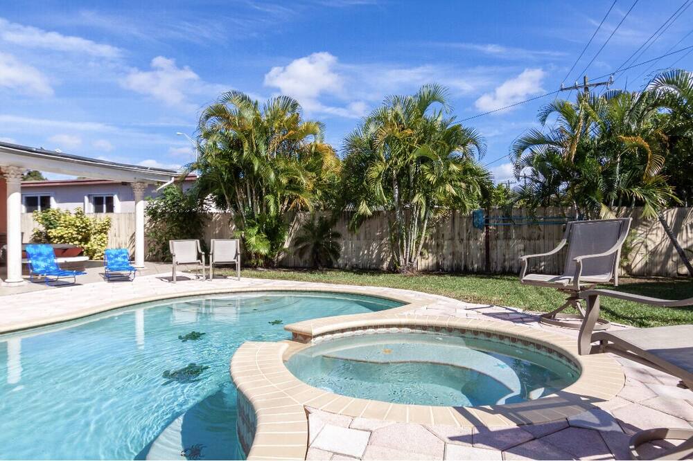 Photo of Outdoor in Hialeah