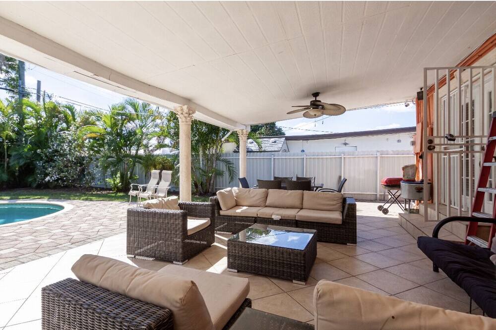 Photo of Outdoor in Hialeah