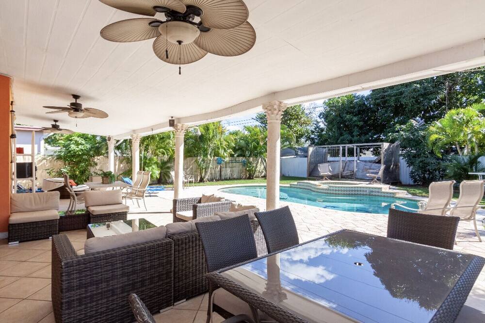 Photo of Outdoor in Hialeah