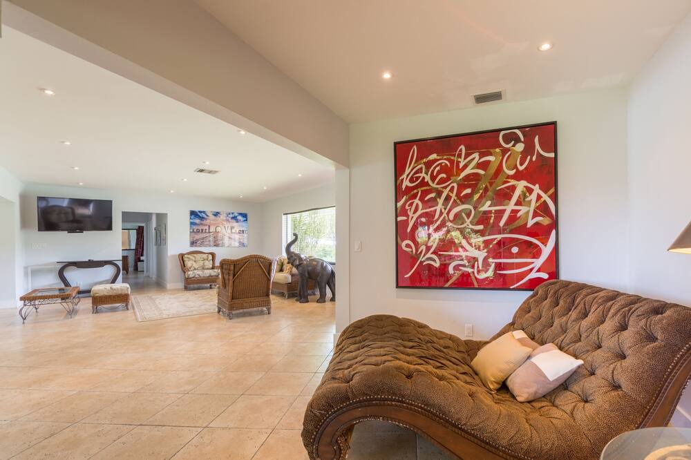 Photo of Livingroom in Highland Garden