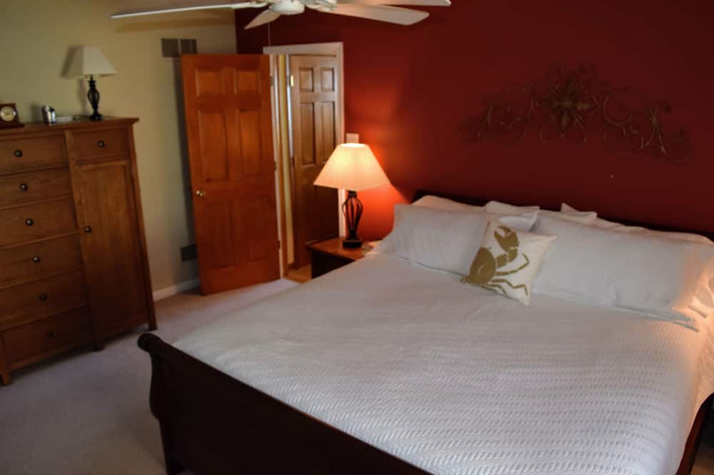 Photo of Bedroom in Earlville