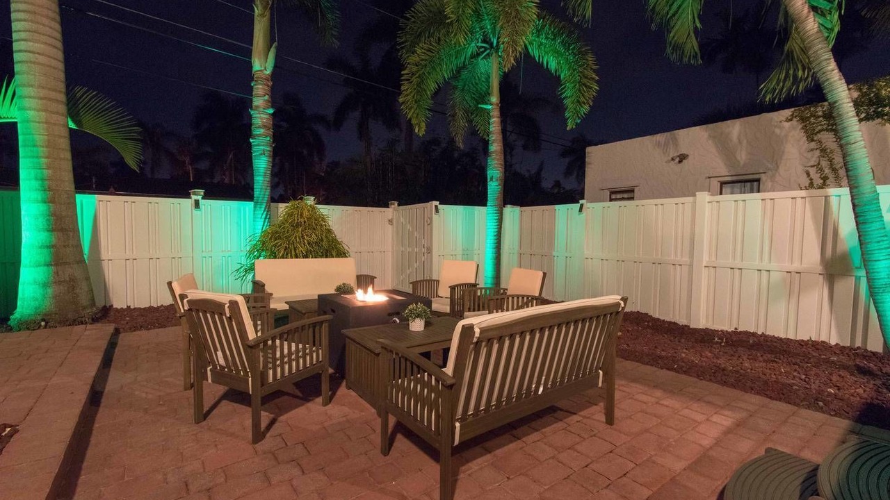 Photo of Patio Balcony in Hollywood Lakes