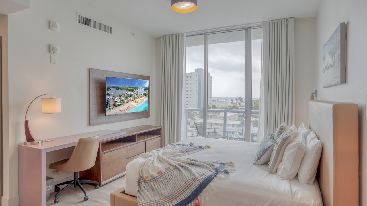 Photo of Bedroom in Hollywood