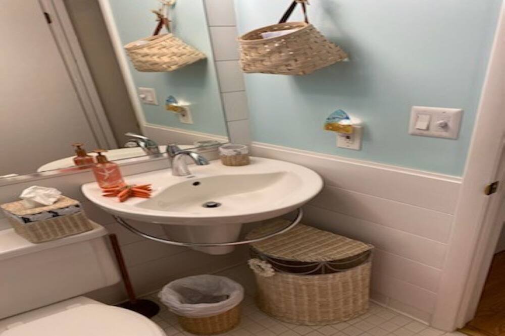 Photo of Bathroom in Cape May Point