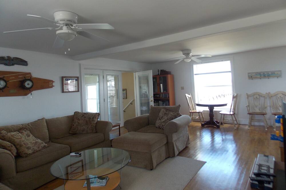 Photo of Bedroom in Upper Fairmount