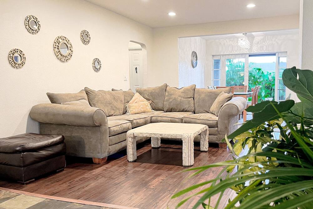 Photo of Livingroom in Royal Poinciana