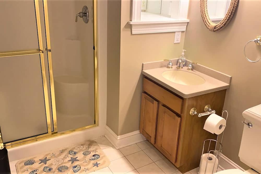 Photo of Bathroom in Village Green