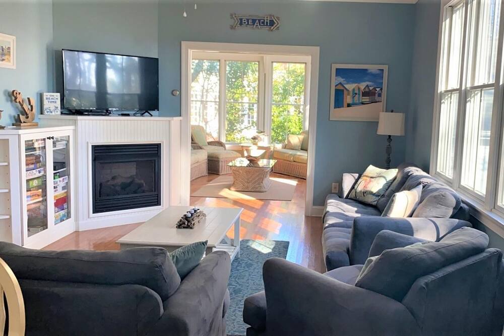 Photo of Bedroom in Village Green