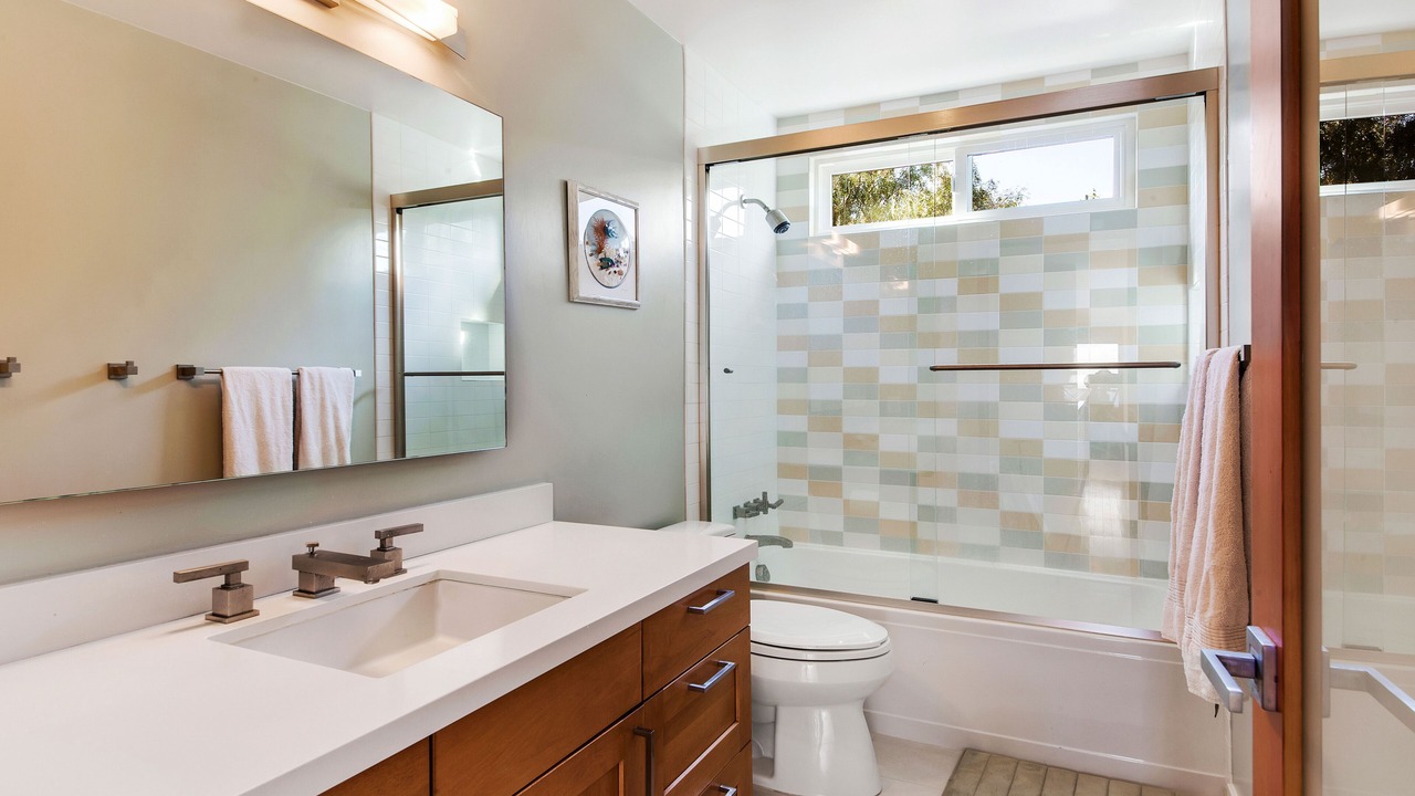 Photo of Bathroom in Malibu
