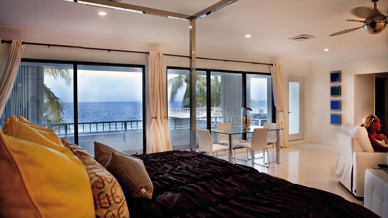 Photo of Bedroom in Lauderdale Beach