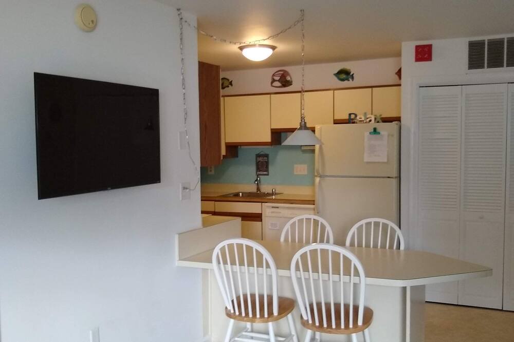 Photo of Kitchen in Caine Woods