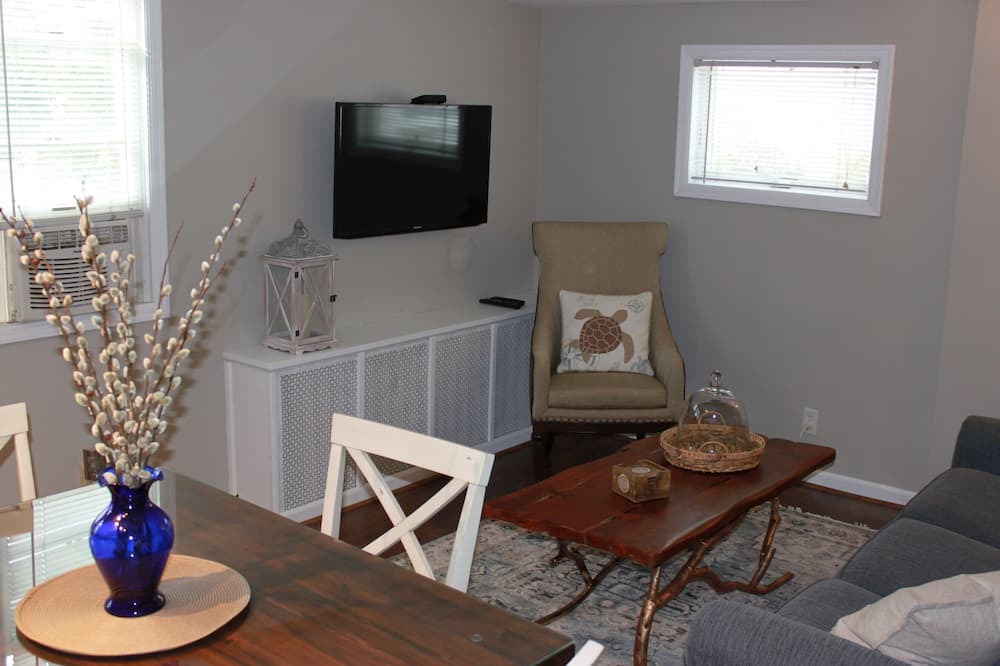 Photo of Livingroom in West Cape May