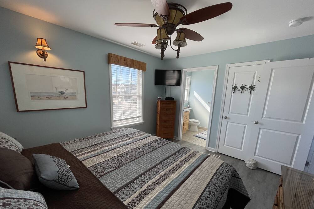 Photo of Bedroom in Ship Bottom