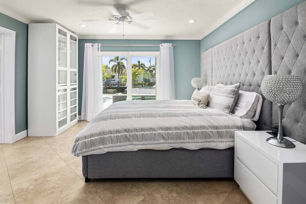Photo of Bedroom in Pompano Isles