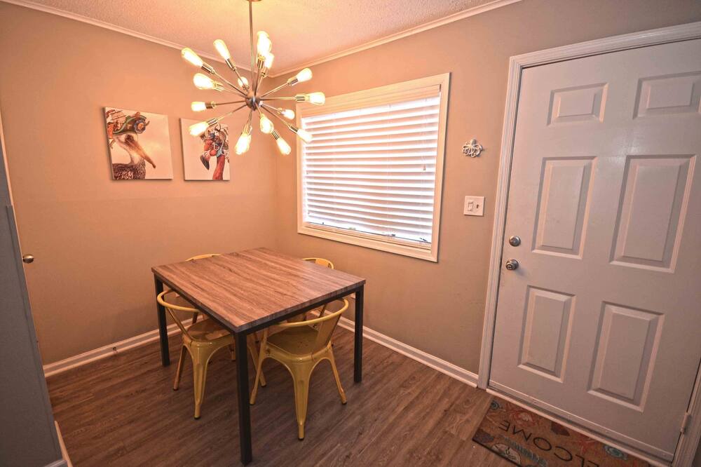 Photo of Livingroom in Midtown Ocean City