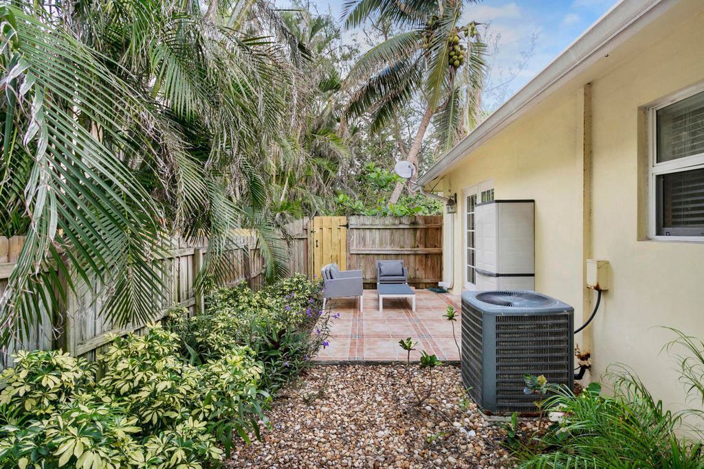 Photo of Outdoor in Highland Beach