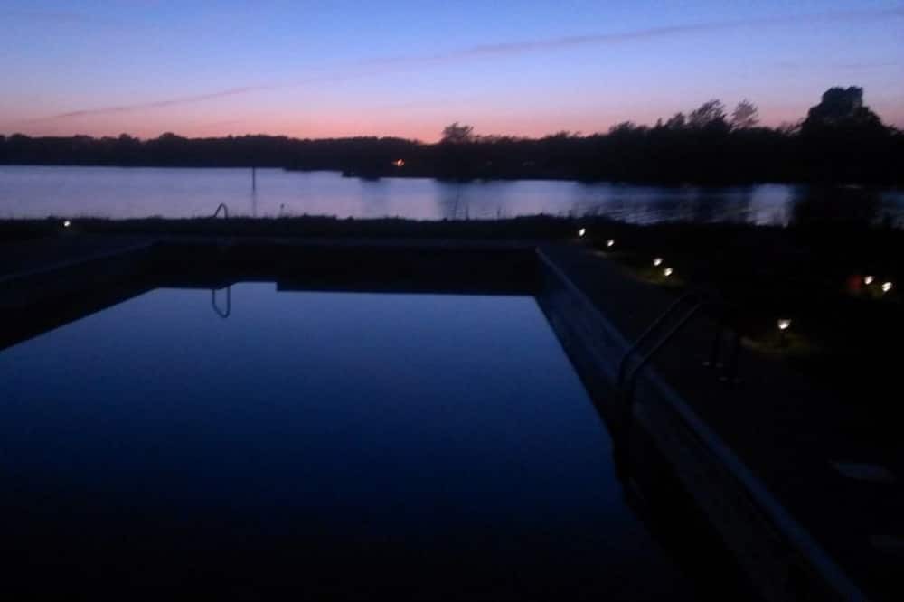 Photo of Outdoor in Wittman