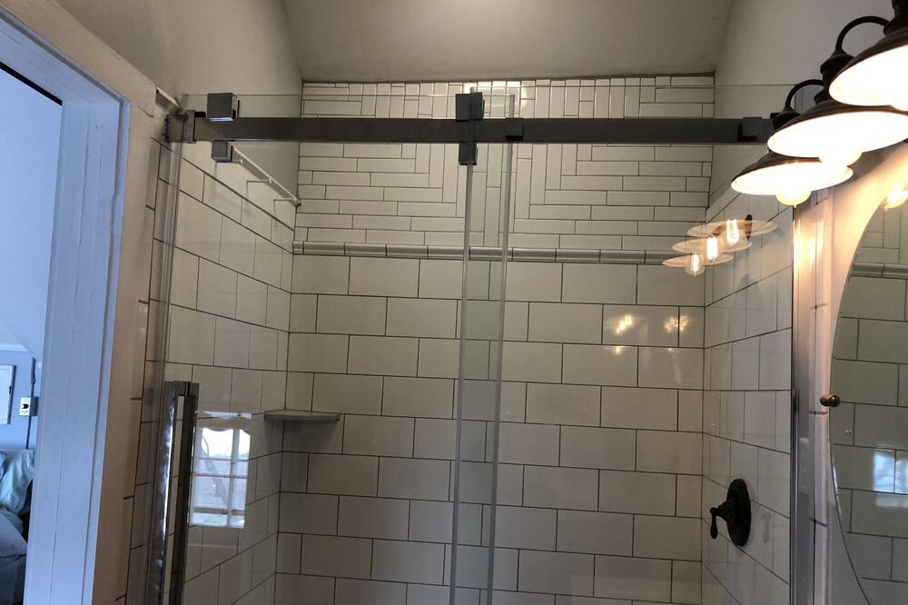 Photo of Bathroom in Wittman