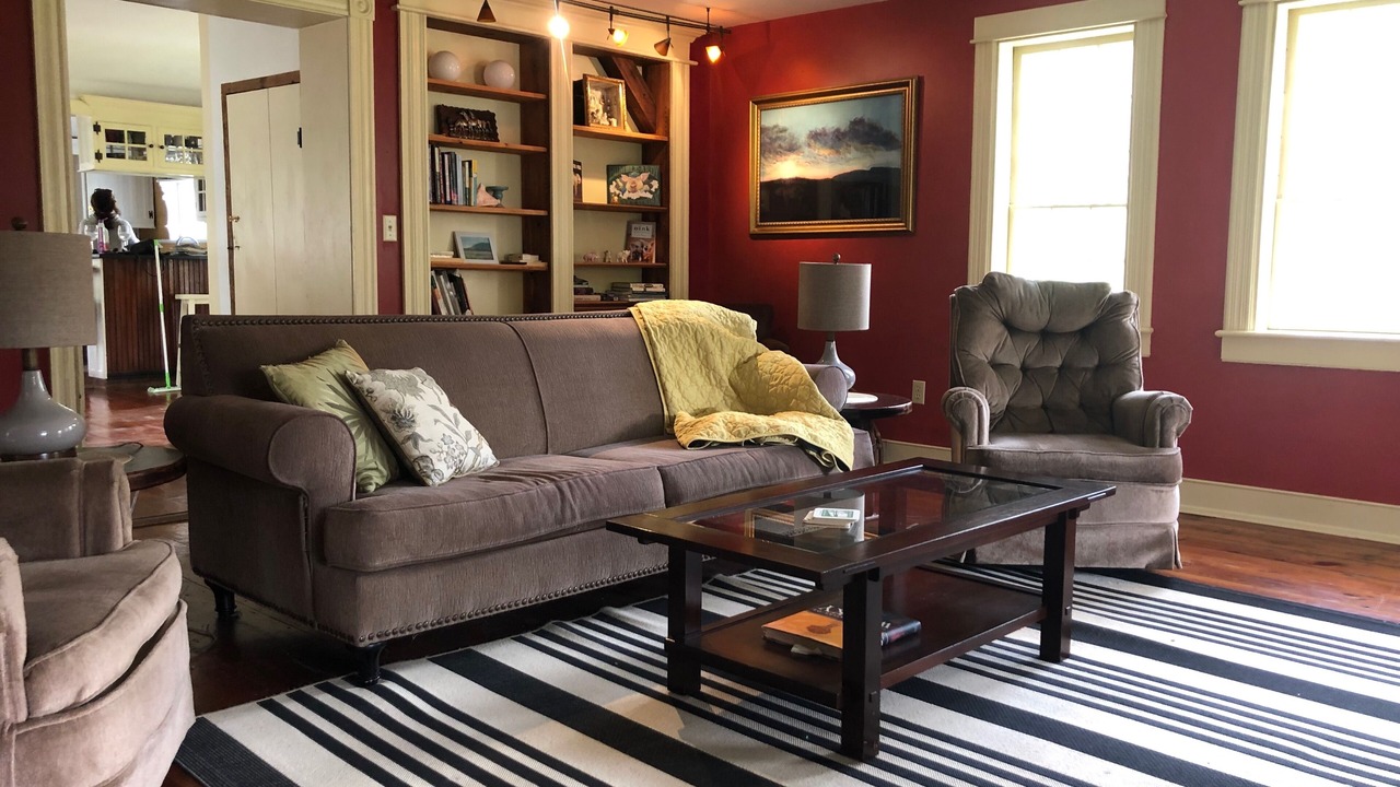Photo of Livingroom in Wallkill