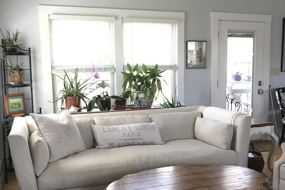 Photo of Livingroom in Ocean Gate