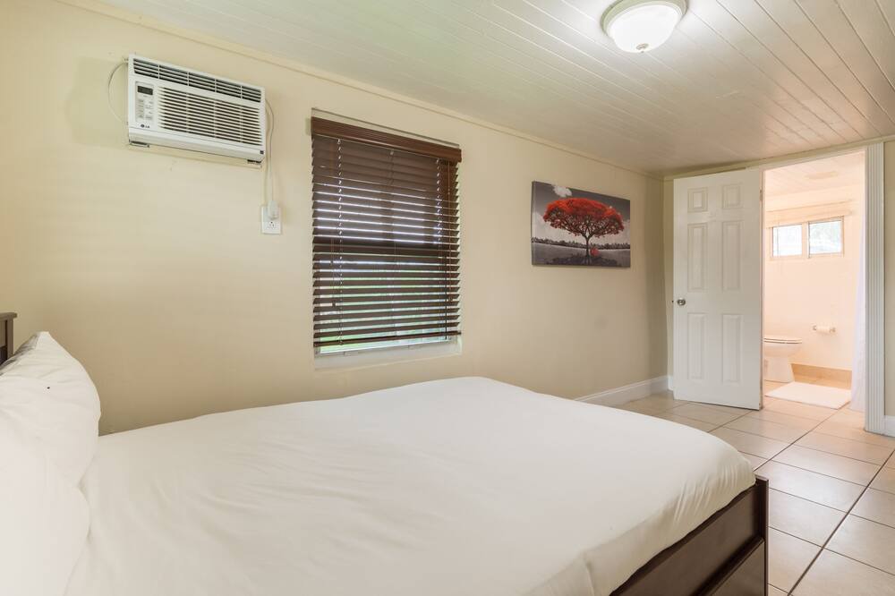 Photo of Bedroom in Highland Garden