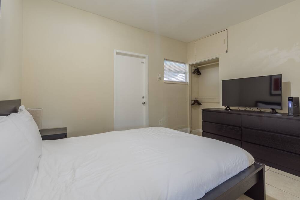 Photo of Bedroom in Highland Garden