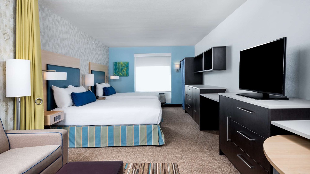 Photo of Bedroom in Dania Beach