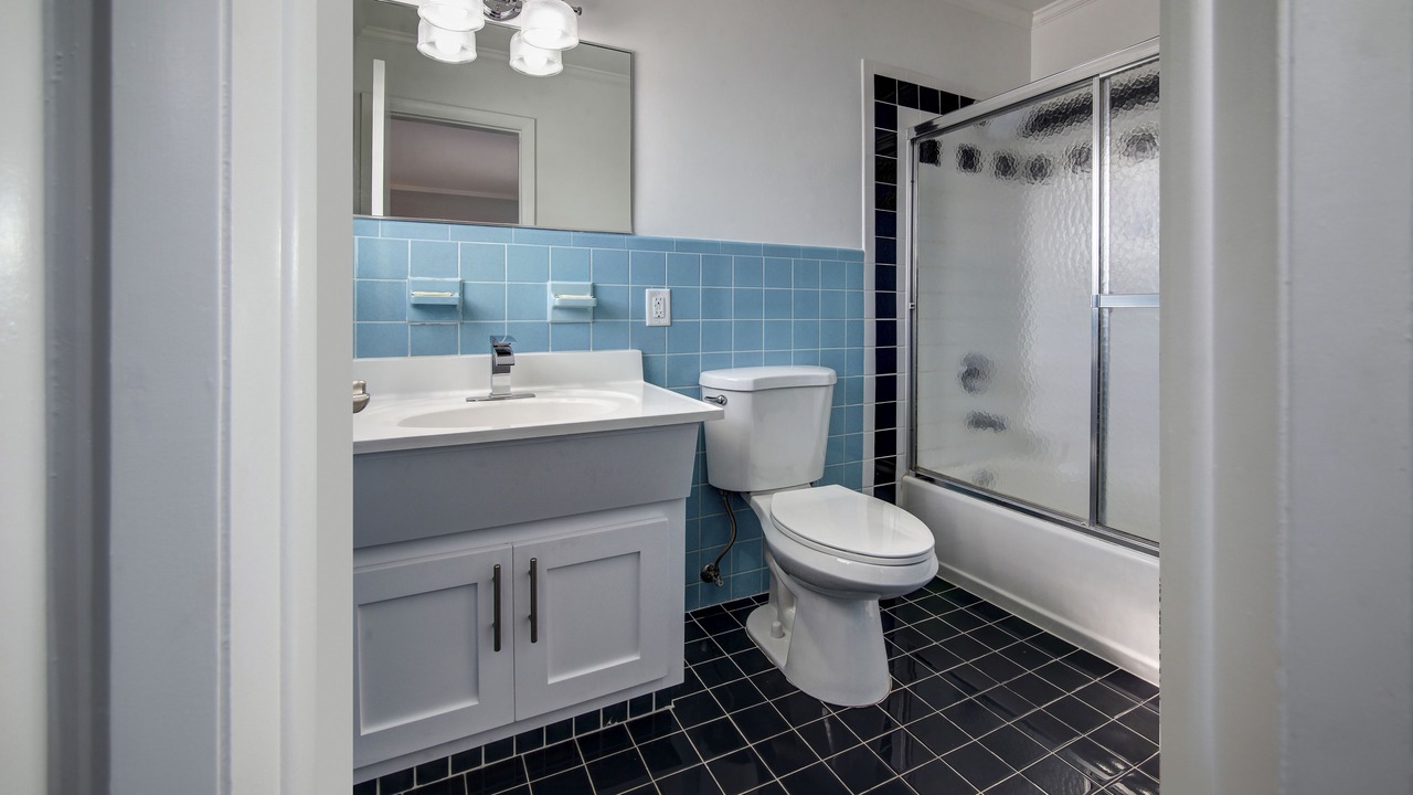 Photo of Bathroom in Hollywood Hills